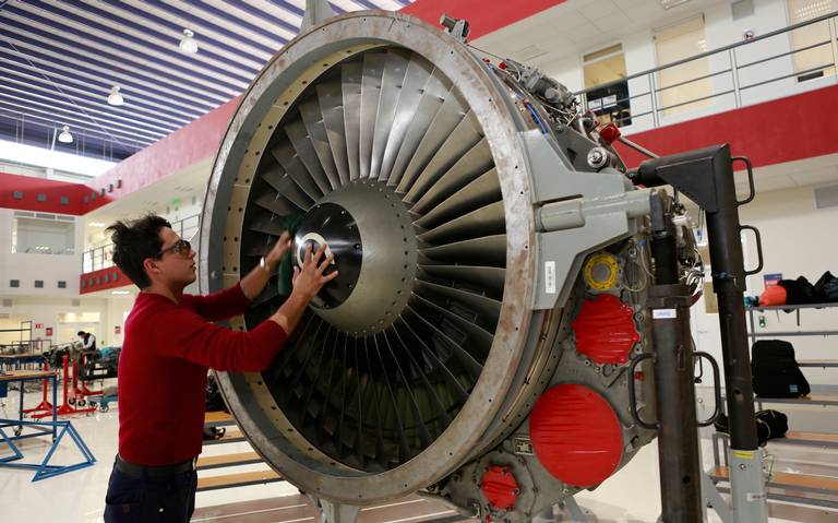 Mujeres ocupan 40 de plazas en la industria aeroespacial Diario