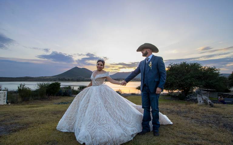 Estrella y Tyler se unen en matrimonio - Diario de Querétaro