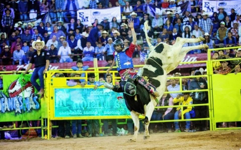 El jaripeo, un mundo lleno de adrenalina - Diario de Querétaro | Noticias  Locales, Policiacas, de México, Querétaro y el Mundo