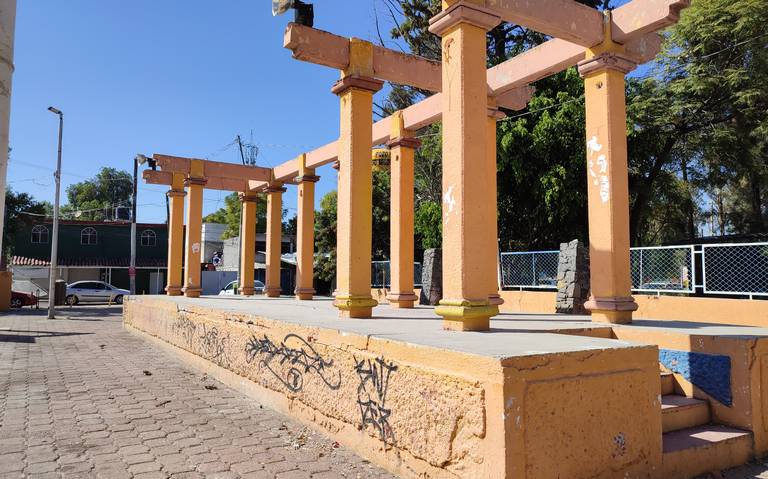 En abandono el jardín central de la colonia Ejido Modelo - Diario de  Querétaro | Noticias Locales, Policiacas, de México, Querétaro y el Mundo