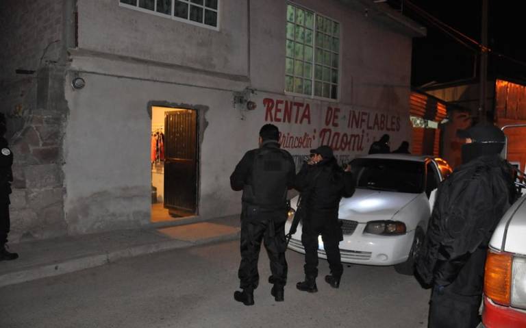 Catean casas y hallan arsenal - Diario de Querétaro | Noticias Locales,  Policiacas, de México, Querétaro y el Mundo